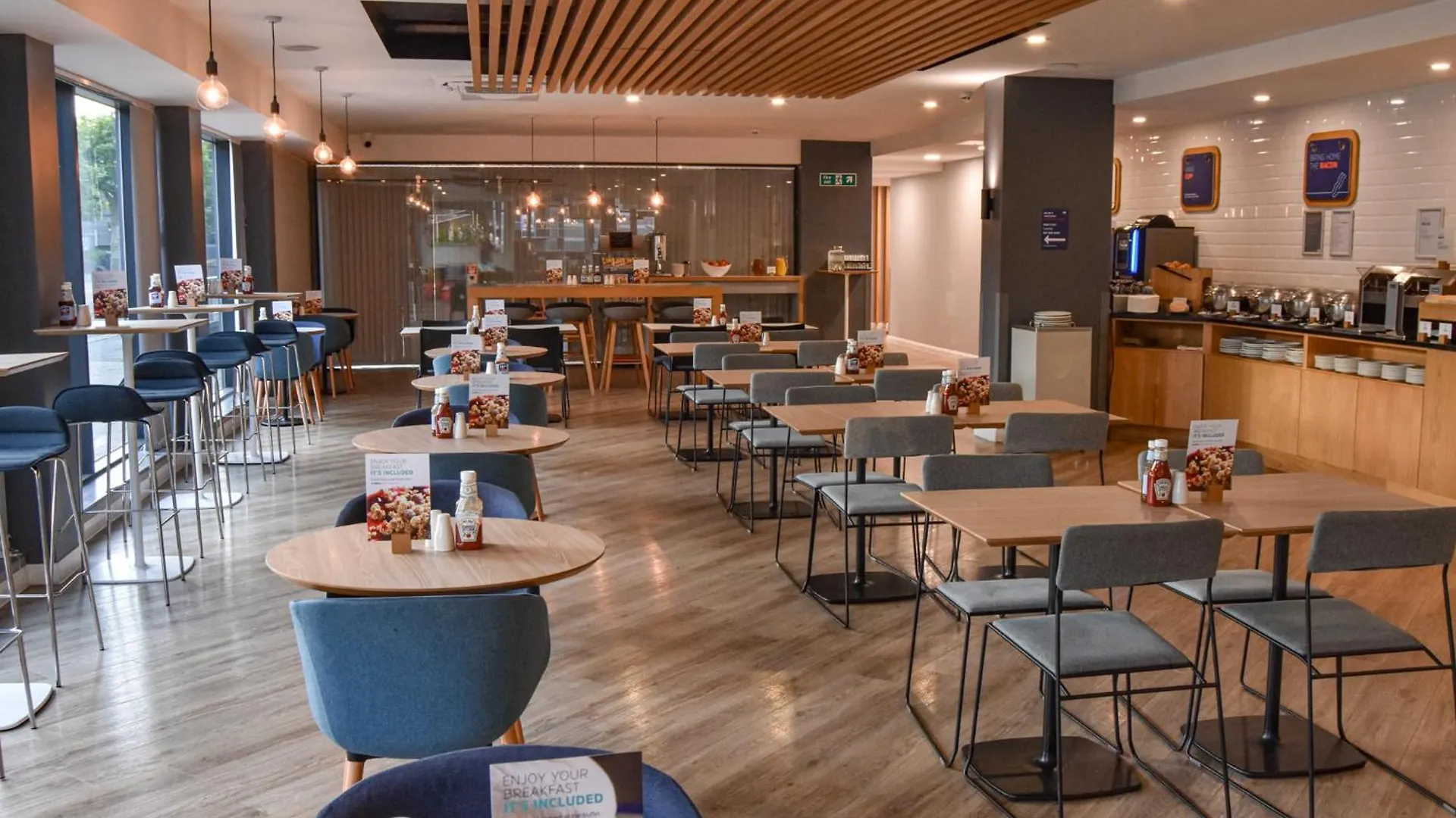 Holiday Inn Express Leeds City Centre - Armouries By Ihg Hotel