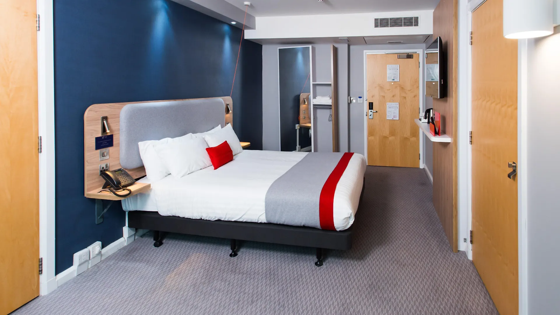 Holiday Inn Express Leeds City Centre - Armouries By Ihg United Kingdom