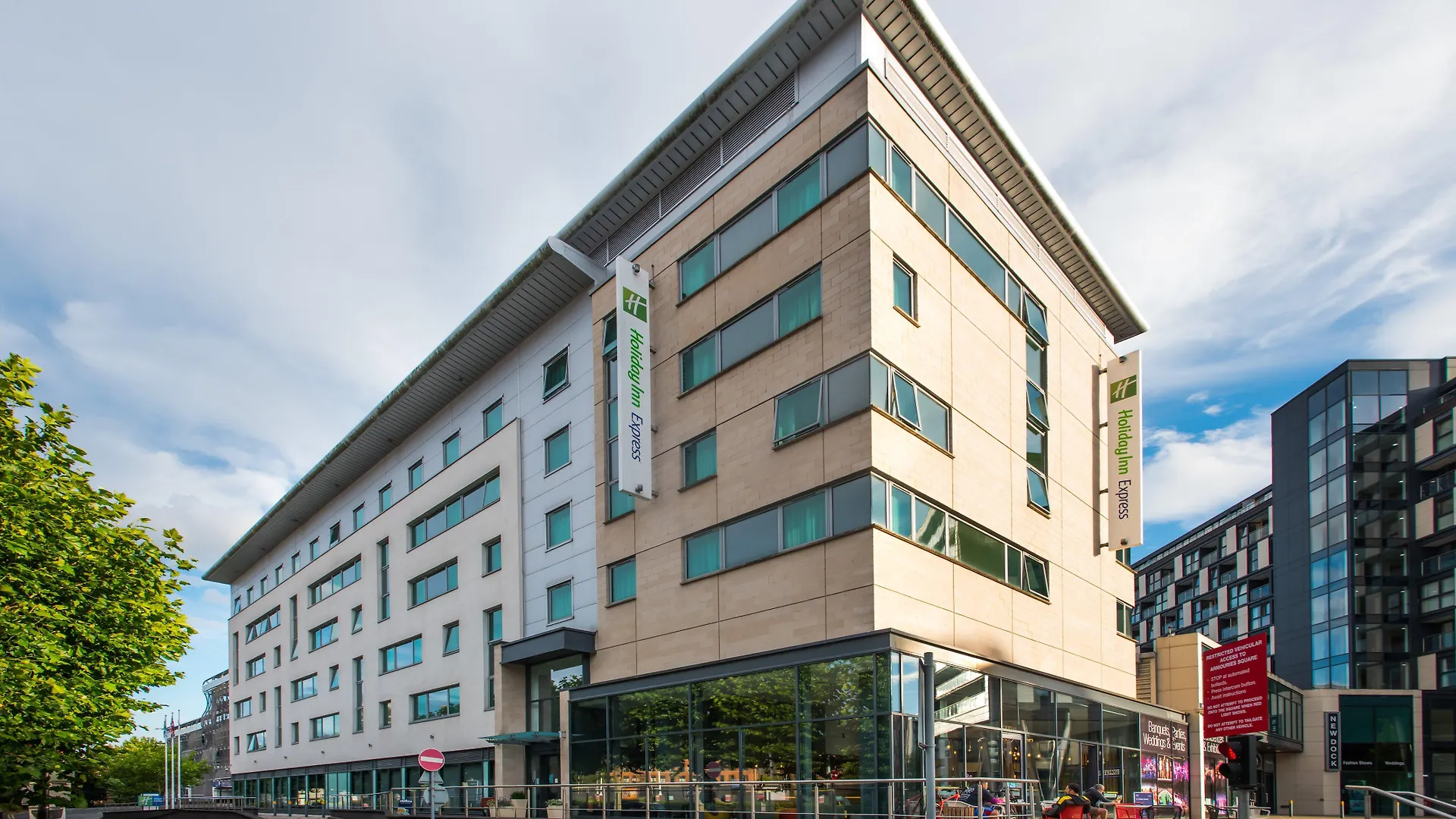 Holiday Inn Express Leeds City Centre - Armouries By Ihg